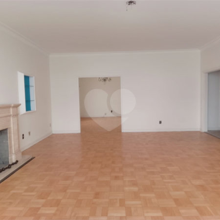 Apartamento à venda com 4 quartos, sendo 1 suíte, em República, São Paulo, SP