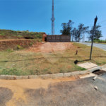 Terreno à venda com 1 suíte no condomínio Comercial Independência, Vinhedo - SP