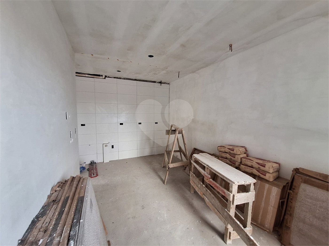 Casa à venda com 2 quartos no condomínio Ângelo Calandrino, São Paulo - SP