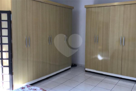 Sobrado à venda com 4 quartos, sendo 1 suíte, em Vila Rosália, Guarulhos, SP
