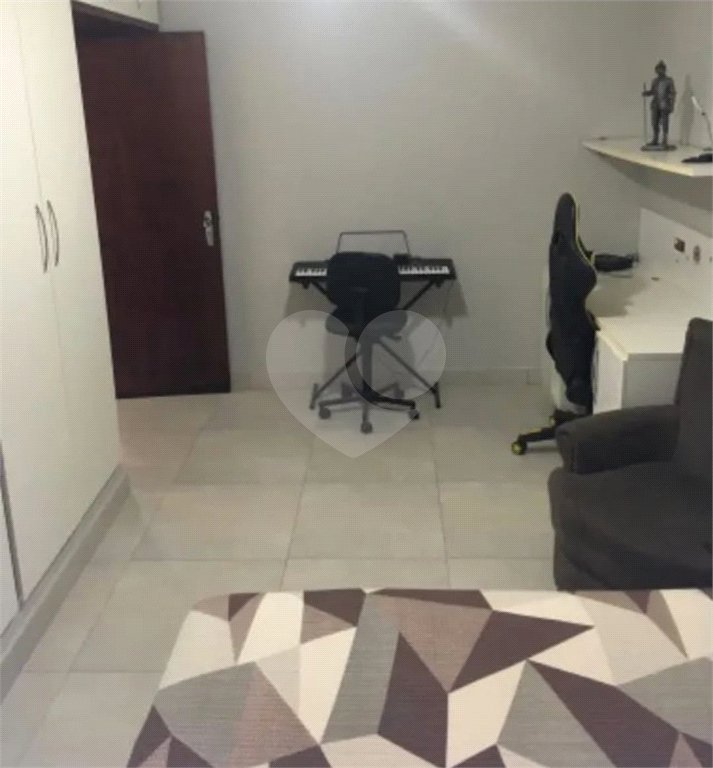 Casa à venda com 3 quartos, sendo 1 suíte, em Vila Batista, Bragança Paulista, SP