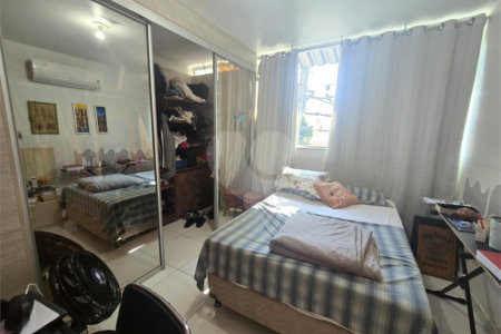 Apartamento à venda com 4 quartos, sendo 1 suíte, em Tijuca, Rio de Janeiro, RJ