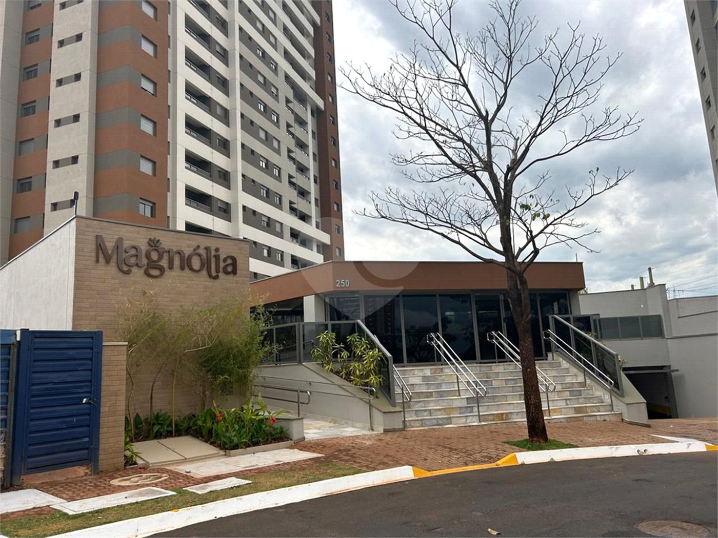 Casa à venda ou para alugar com 3 quartos, sendo 1 suíte, no condomínio Residencial Magnolia Rp, Ribeirão Preto - SP