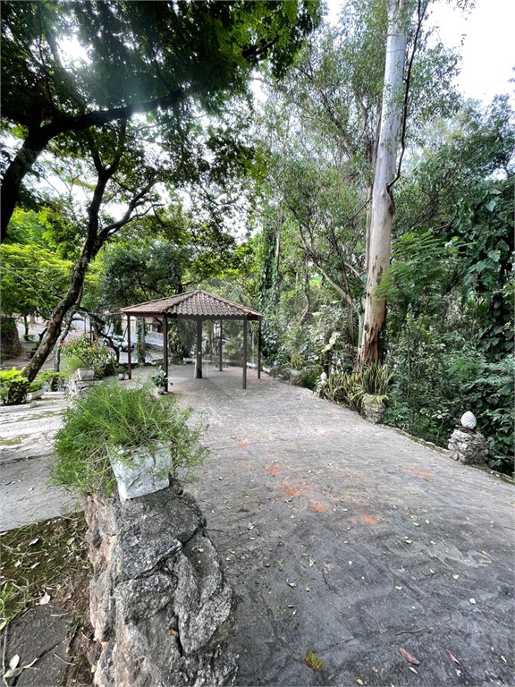 Casa à venda com 4 quartos, sendo 3 suítes, no condomínio Bosque Sâo Francisco, Votorantim - SP
