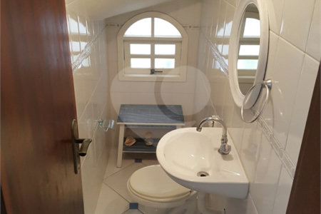 Sobrado à venda com 3 quartos, sendo 1 suíte, em Jardim Caravelas, São Paulo, SP