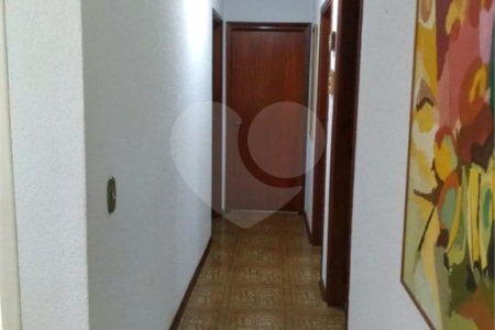 Casa à venda com 3 quartos, sendo 1 suíte, no Centro, Vinhedo, SP