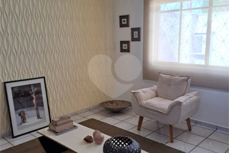Casa à venda com 3 quartos, sendo 1 suíte,  em Jardim das Estações (vila Xavier), Araraquara, SP
