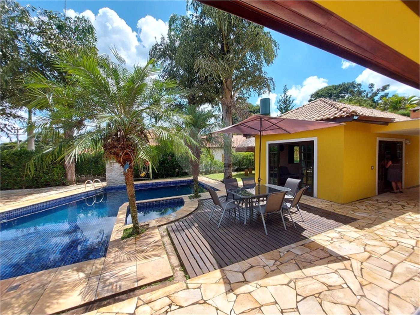 Casa à venda com 5 suítes em Canguera, São Roque, SP