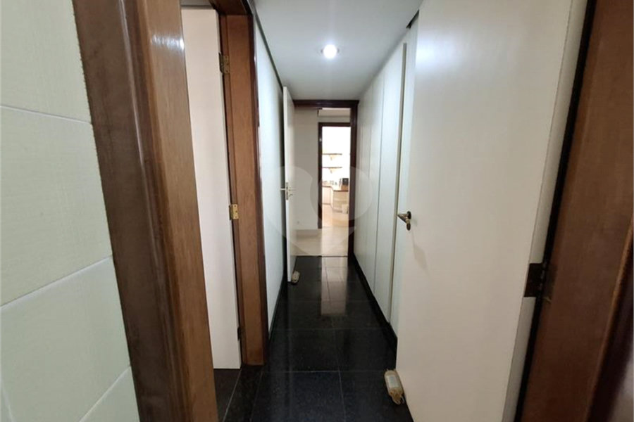 Apartamento, a venda, com 300m² de área privativa, 4 suítes, 4 vagas - Santana / SP