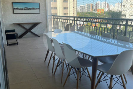 Apartamento para alugar com 3 suítes em Vila Olímpia, São Paulo, SP