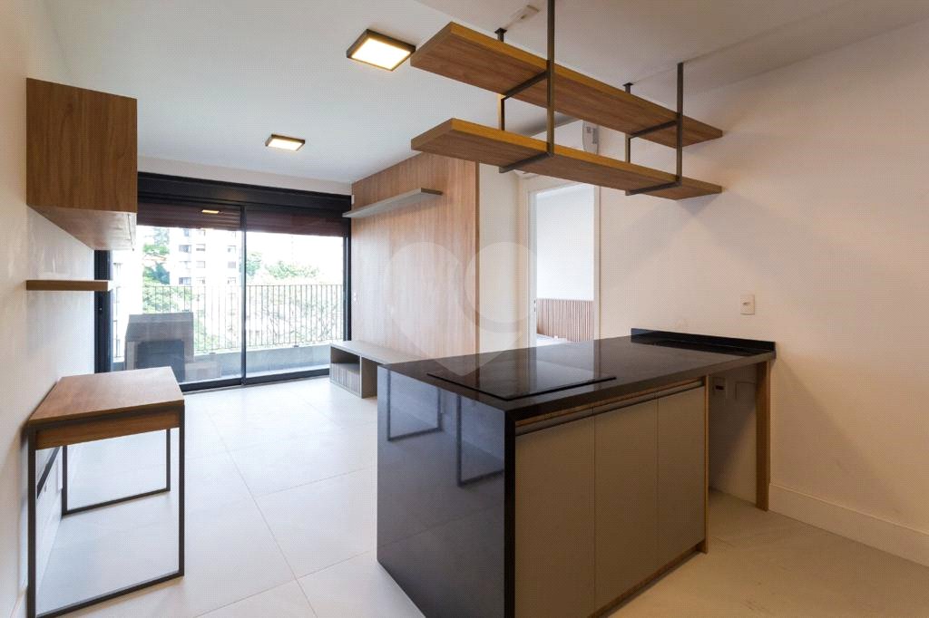 Apartamento à venda com 1 suíte em Jardim das Bandeiras, São Paulo, SP