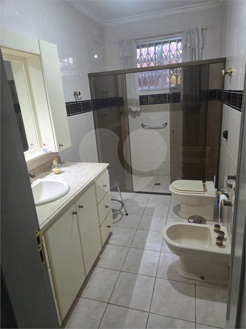 Sobrado à venda com 4 quartos, sendo 1 suíte, em Vila Graciosa, São Paulo, SP