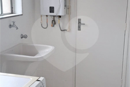 Apartamento à venda com 3 quartos, sendo 1 suíte, em Vila Paulicéia, São Paulo, SP