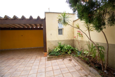 Casa à venda ou para alugar com 4 quartos, sendo 1 suíte, no Centro, São Roque, SP