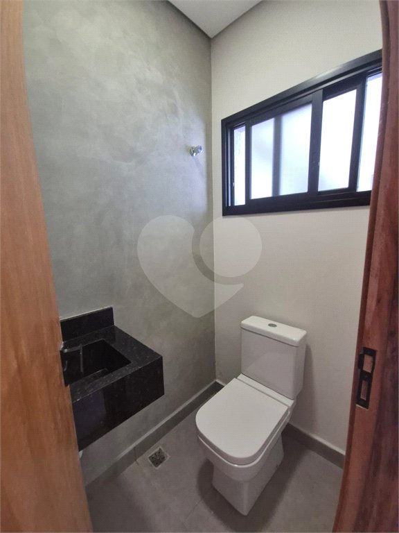 Casa à venda com 3 quartos, sendo 1 suíte,  no condomínio Horto Florestal Villagio, Sorocaba - SP
