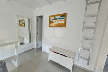 Casa à venda com 2 quartos, sendo 1 suíte, em Manguinhos, Armação dos Búzios, RJ