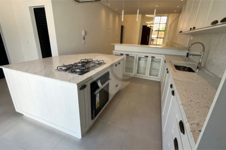 Casa Térrea à venda com 3 suítes em Nova Gardênia, Atibaia, SP
