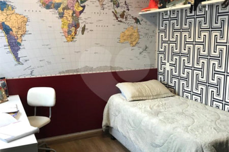 Apartamento à venda com 4 quartos, sendo 2 suítes, em Bosque da Saúde, São Paulo, SP