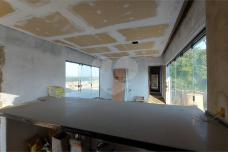 Casa à venda com 3 quartos, sendo 1 suíte, no condomínio Residencial Fazenda Alta Vista, Salto de Pirapora - SP