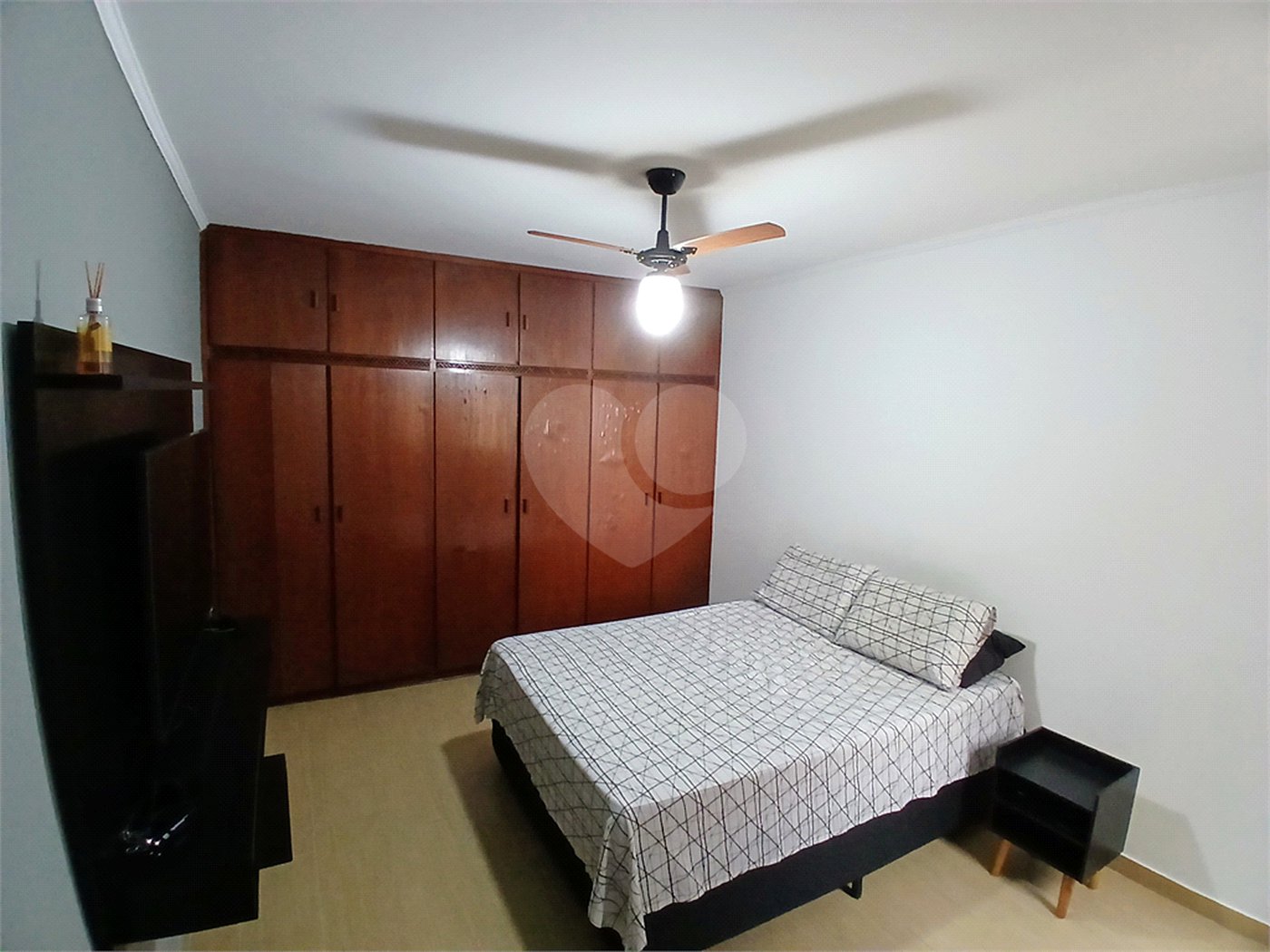 Sobrado à venda com 3 quartos, sendo 1 suíte,  em Tremembé, São Paulo, SP