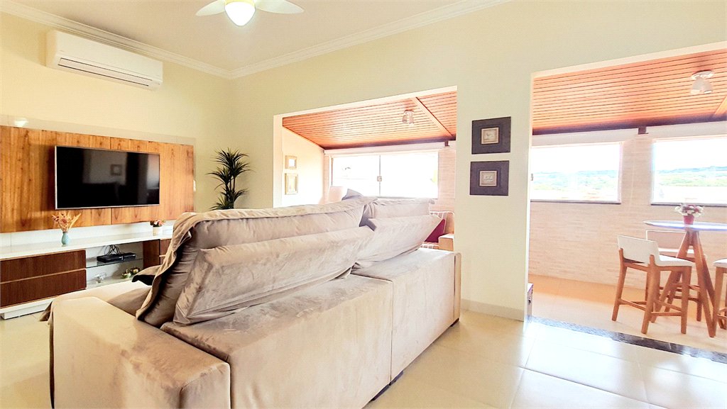 Casa à venda com 3 quartos, sendo 1 suíte, em Ribeirânia, Ribeirão Preto, SP