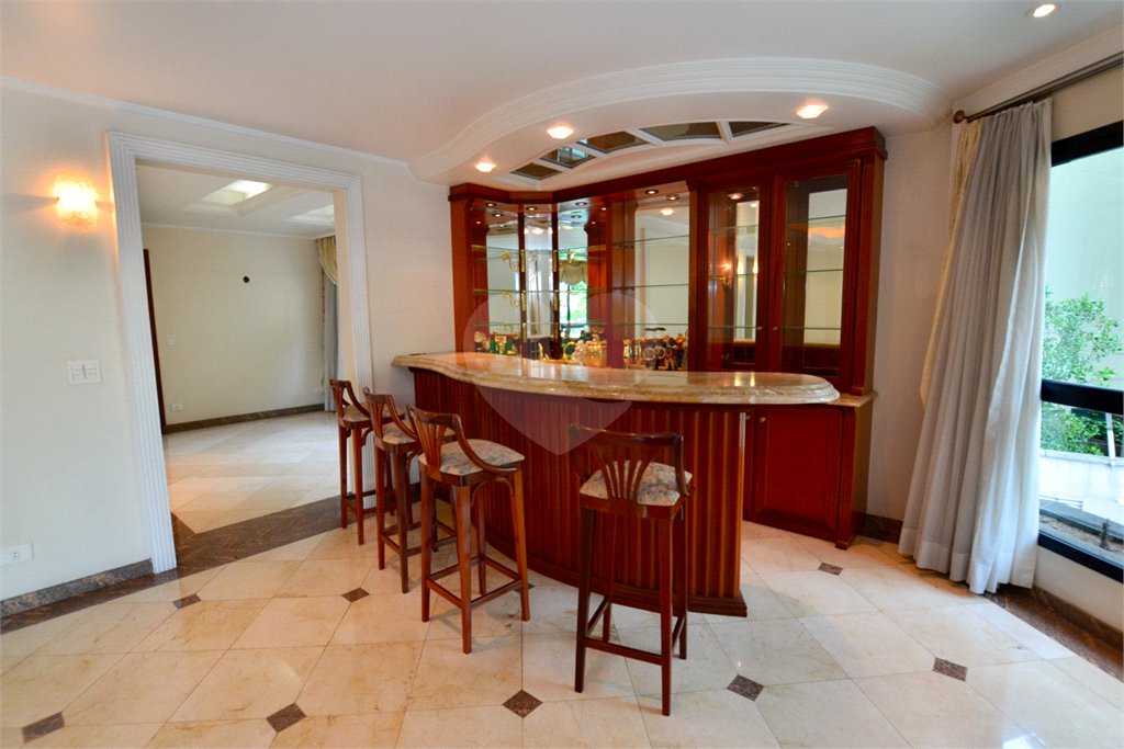 Apartamento à venda com 4 quartos, sendo 2 suítes, em Vila Monumento, São Paulo, SP