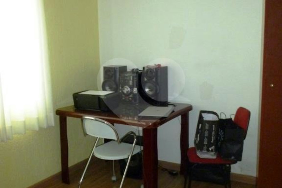 Sobrado à venda com 3 quartos, sendo 1 suíte, em Parque Edu Chaves, São Paulo, SP