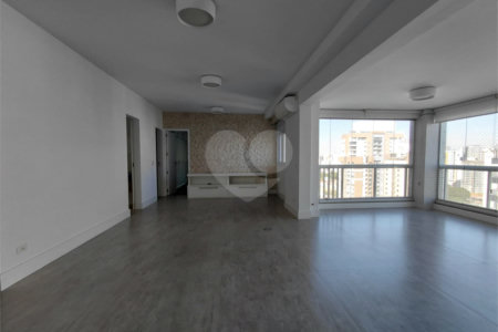 Apartamento à venda com 2 suítes em Água Branca, São Paulo, SP