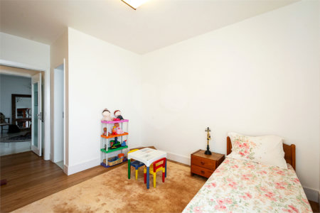 Apartamento à venda com 4 suítes em Jardim Marajoara, São Paulo, SP