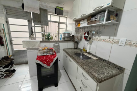 Apartamento com 2 dormitórios à venda, 62 m² por R$ 375.000,00 - Boqueirão - Santos/SP