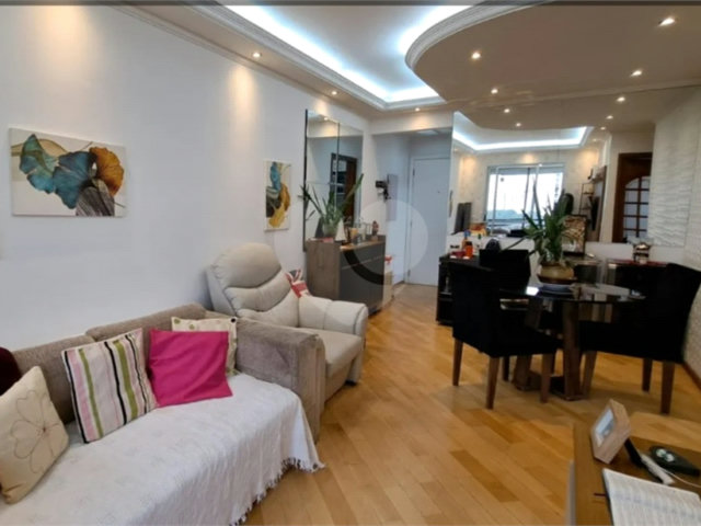 Apartamento à venda com 3 quartos, sendo 1 suíte,  em Tatuapé, São Paulo, SP