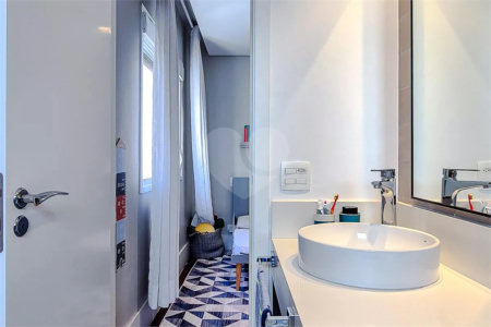 Apartamento à venda com 4 quartos, sendo 3 suítes, em Vila Romana, São Paulo, SP