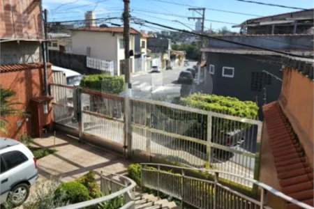 Casa à venda com 4 quartos, sendo 2 suítes, em Vila São Geraldo, São Paulo, SP