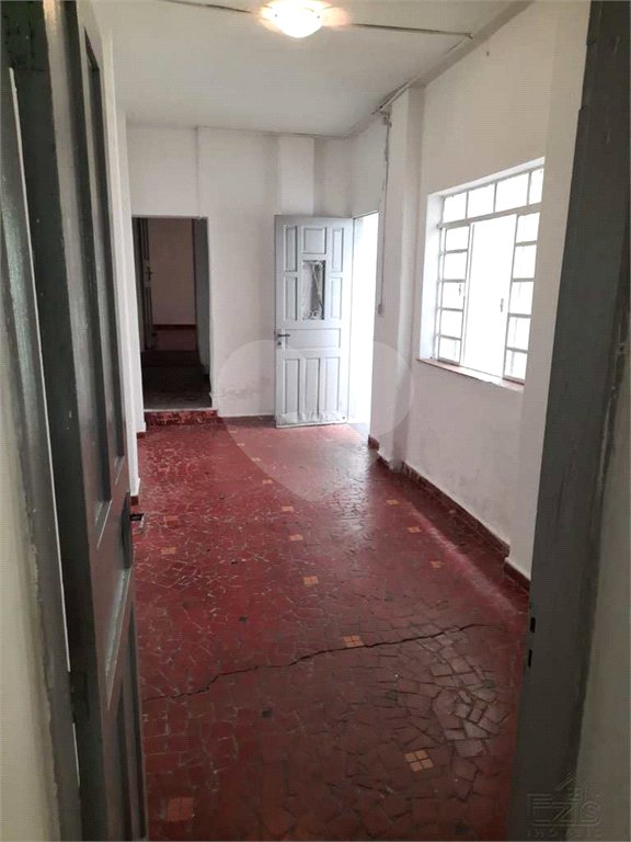 Sobrado à venda com 2 quartos, sendo 1 suíte, em Vila Monumento, São Paulo, SP