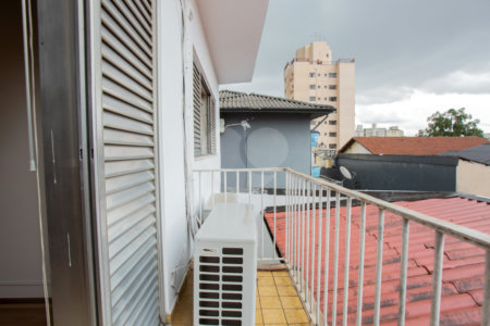 Casa à venda ou para alugar com 3 quartos, sendo 1 suíte,  em Mirandópolis, São Paulo, SP