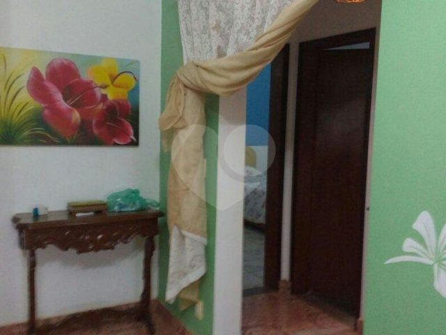 Casa Térrea à venda com 3 quartos, sendo 2 suítes,  no Centro, Águas de Santa Bárbara, SP