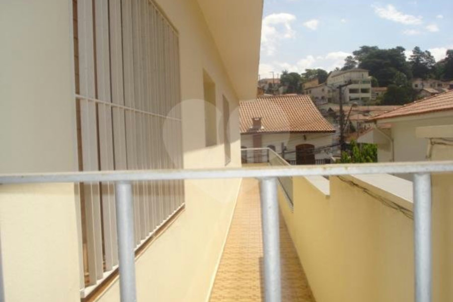 Sobrado à venda com 3 quartos, sendo 2 suítes, em Vila Irmãos Arnoni, São Paulo, SP