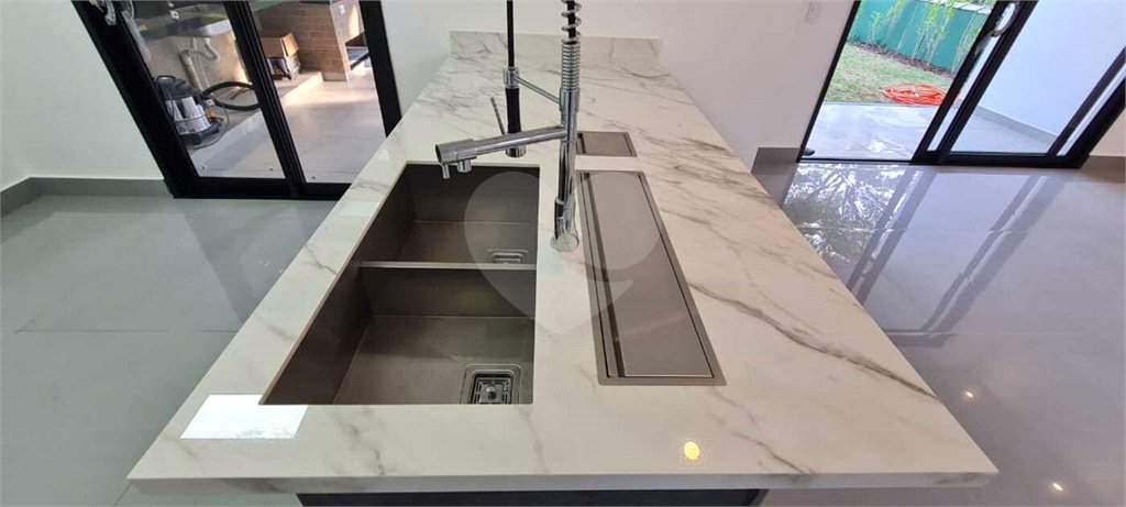 Casa à venda com 3 suítes no condomínio Reserva dos Vinhedos, Louveira - SP