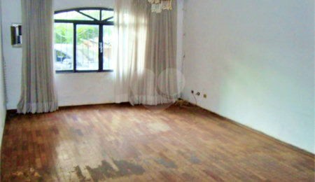 Sobrado à venda com 4 quartos, sendo 1 suíte, em Imirim, São Paulo, SP