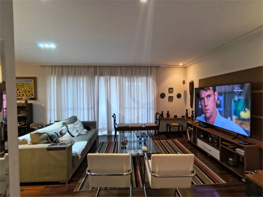 Apartamento à venda com 4 quartos, sendo 1 suíte, em Jardim Caravelas, São Paulo, SP