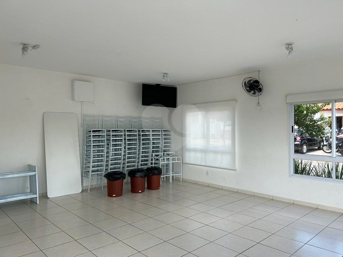 Casa à venda com 2 quartos no condomínio Residencial Estoril, Sorocaba - SP