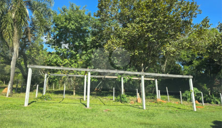 Chácara à venda com 4 quartos, sendo 1 suíte,  em Cercadinho, Alambari, SP