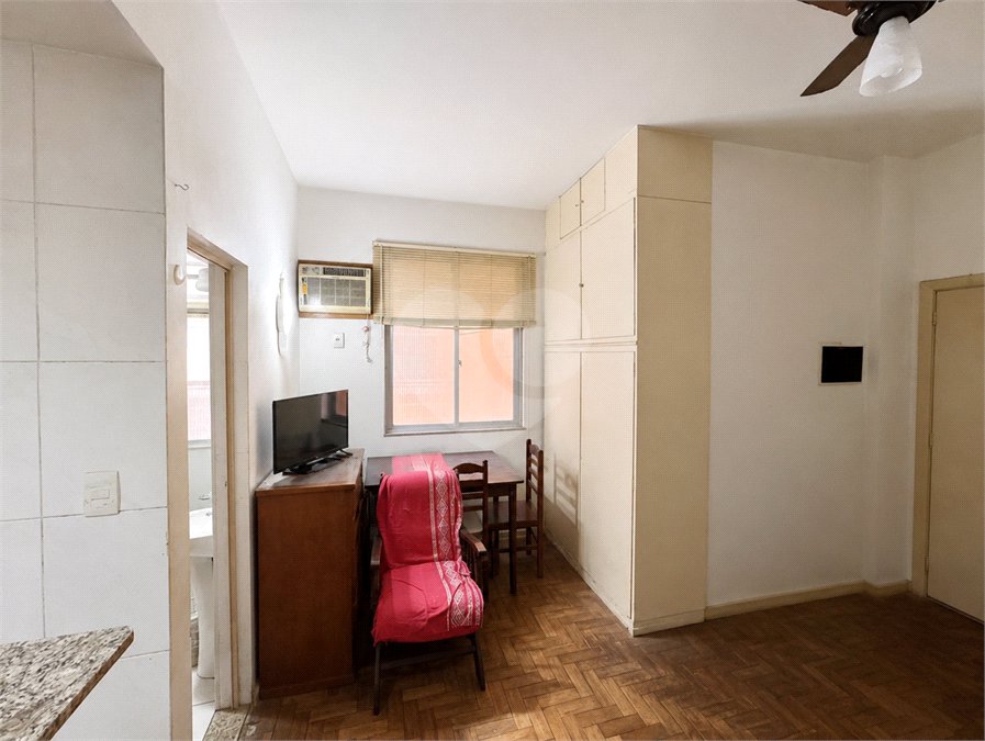 Kitnet à venda com 1 quarto em Catete, Rio de Janeiro, RJ