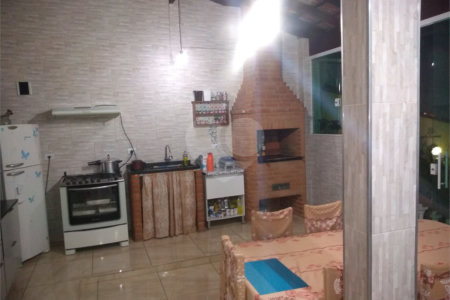 Casa à venda com 3 quartos, sendo 1 suíte,  em Jardim Planalto, Mogi das Cruzes, SP