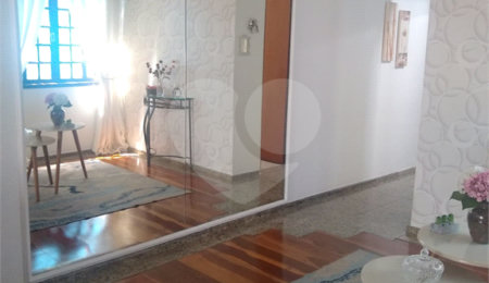 Sobrado à venda com 3 quartos, sendo 1 suíte,  em Vila do Castelo, São Paulo, SP