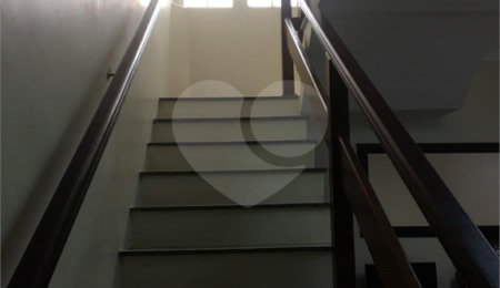 Sobrado à venda com 3 quartos, sendo 1 suíte,  em Vila Moreira, Guarulhos, SP