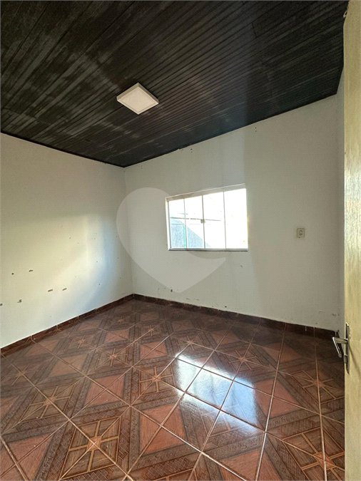 Casa à venda com 2 quartos em Jardim das Rosas, Ponta Porã, MS