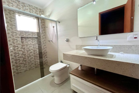 Casa Térrea à venda com 3 quartos, sendo 1 suíte,  em Cidade Universitária, Campinas, SP