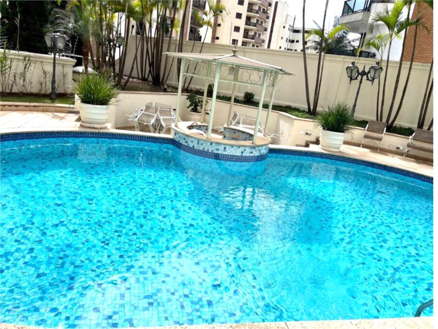 Apartamento à venda com 4 quartos, sendo 3 suítes,  em Vila Gomes Cardim, São Paulo, SP
