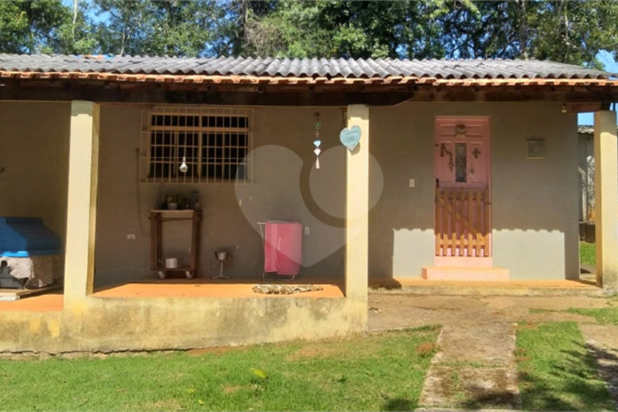Casa Térrea à venda com 2 quartos em Chácara Real (caucaia do Alto), Cotia, SP